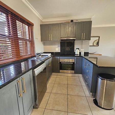 Six Whale Rock Gardens With Back Up Power For Load Shedding Apartment Plettenberg Bay Exterior photo