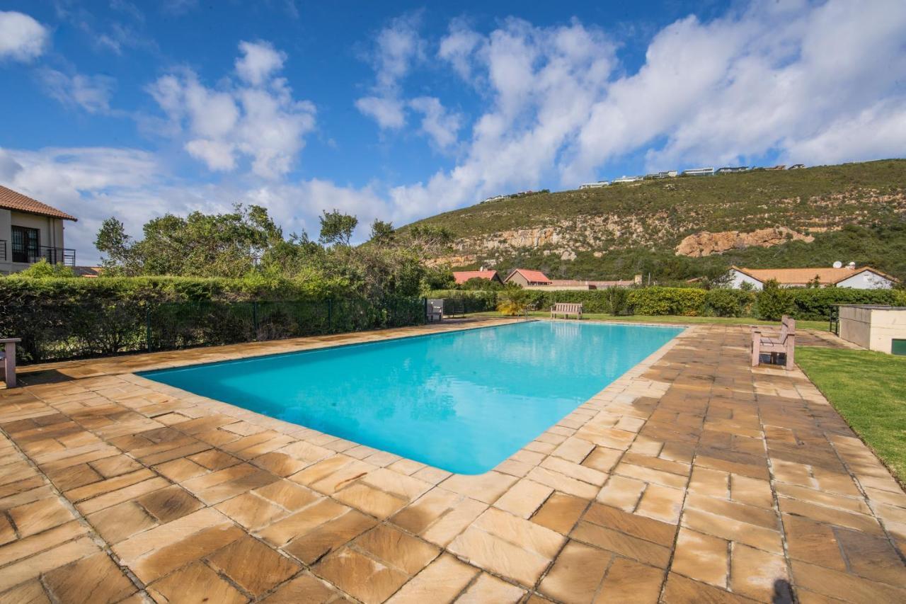 Six Whale Rock Gardens With Back Up Power For Load Shedding Apartment Plettenberg Bay Exterior photo