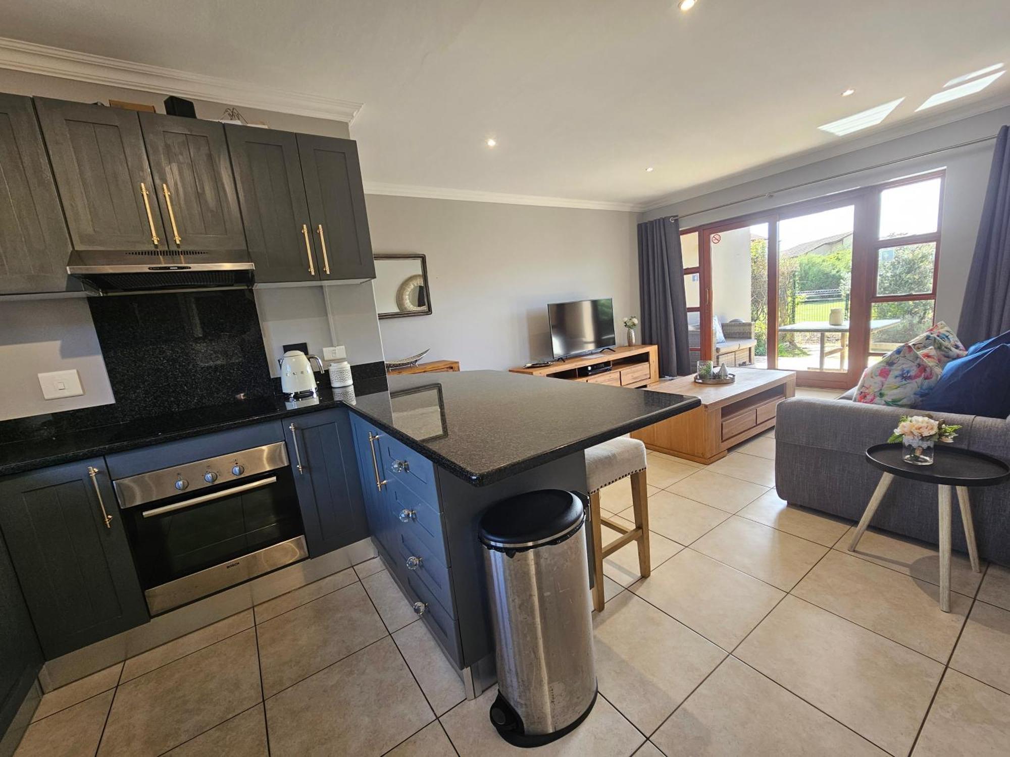 Six Whale Rock Gardens With Back Up Power For Load Shedding Apartment Plettenberg Bay Exterior photo